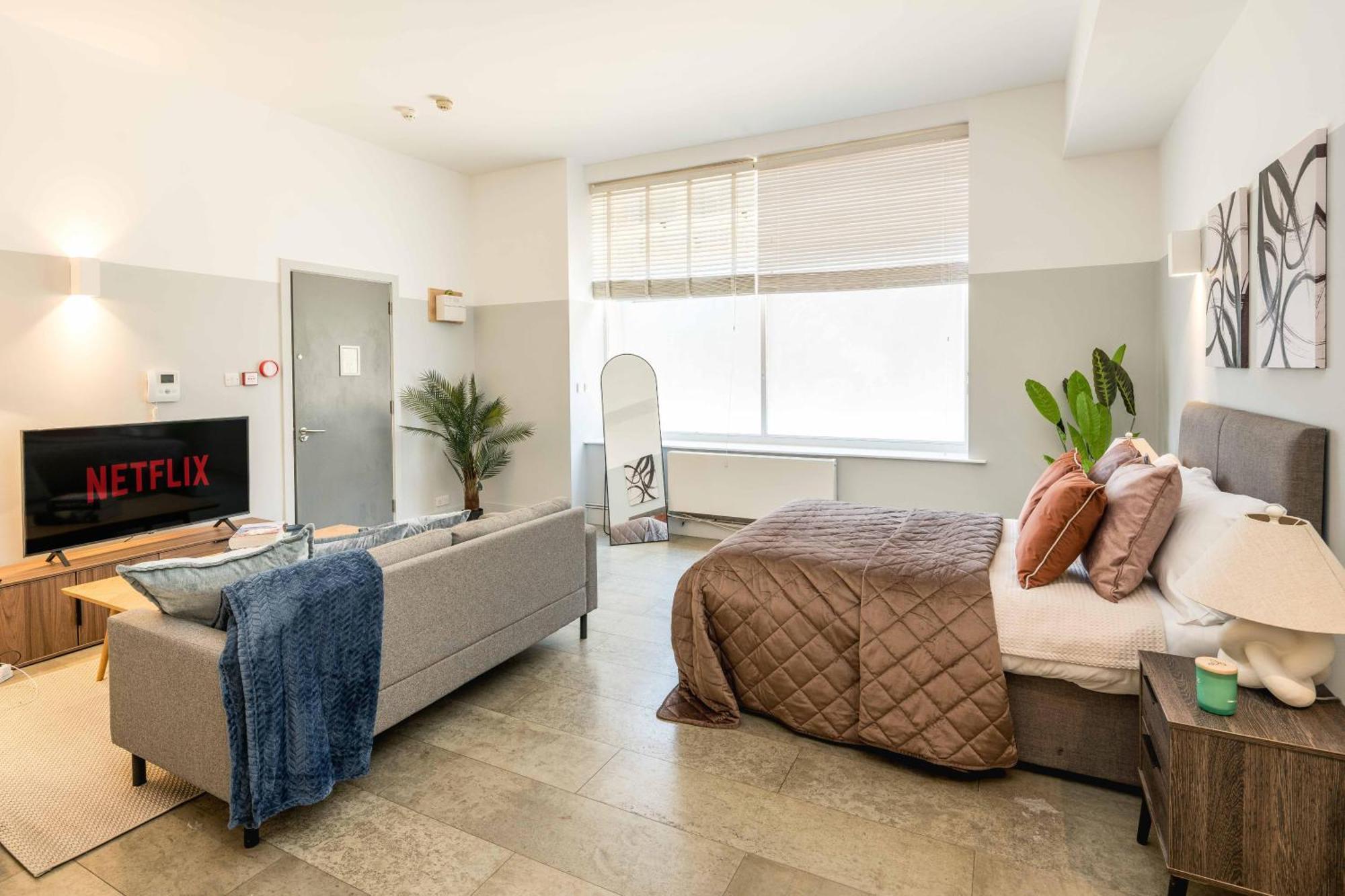 Cosy Beautiful Flat In Apartment